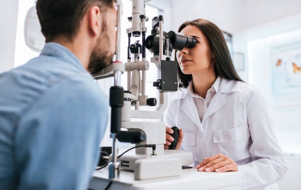 The Crucial Role of Optometry in Maintaining Physical Health